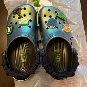 NWT Wicked Elphaba Crocs size 7